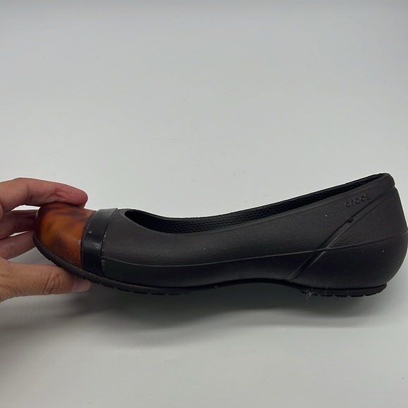 Crocs - Maryjane Brown Turtle Toe Cap Slip On Brown Flats Size 7 - Picture 10 of 11